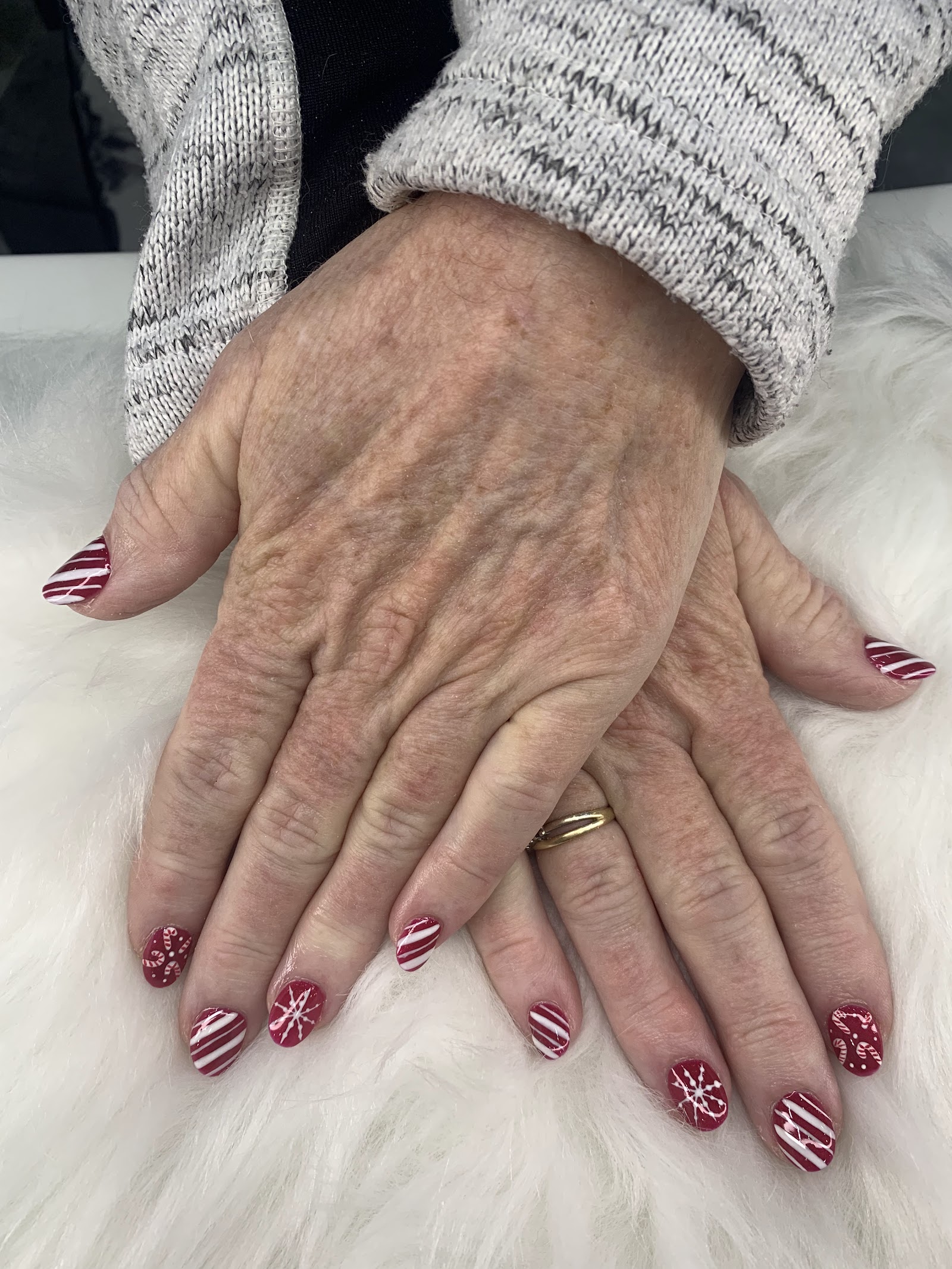 Lavish Nails Spa nail photo 2
